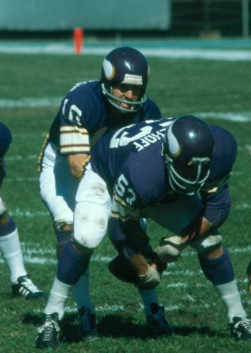 A big reason Fran Tarkenton is in the Hall is because he was behind Tingelhoff.