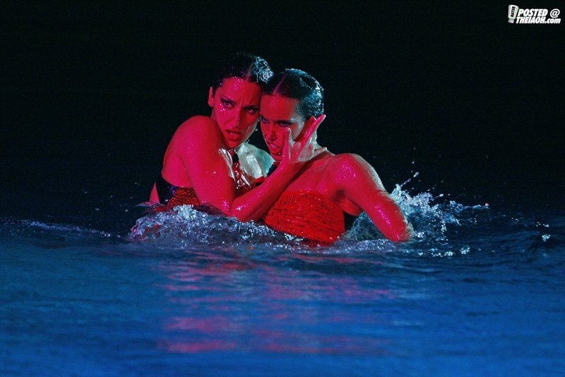 synchronized lesbianism