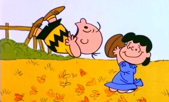 lucy pulling the football